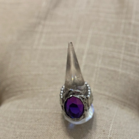 Stunning Purple Crystal Ring - Picture 2 of 4